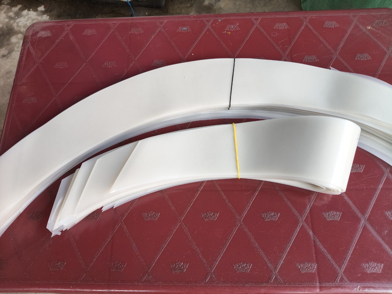 Máng chắn mưa PE